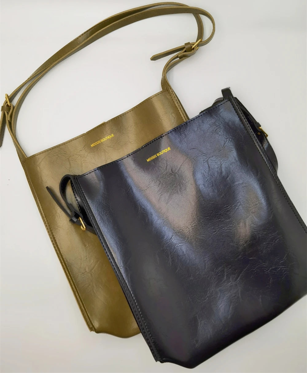 LATHER TOTE BAG