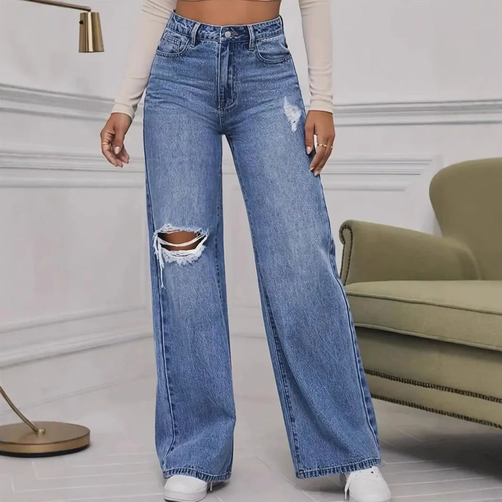 RIPPED JEAN