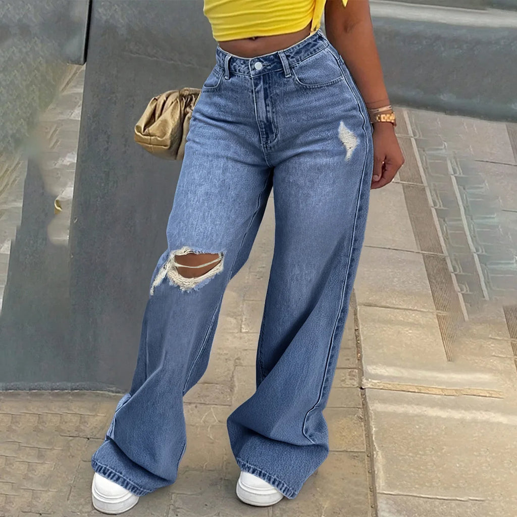 RIPPED JEAN