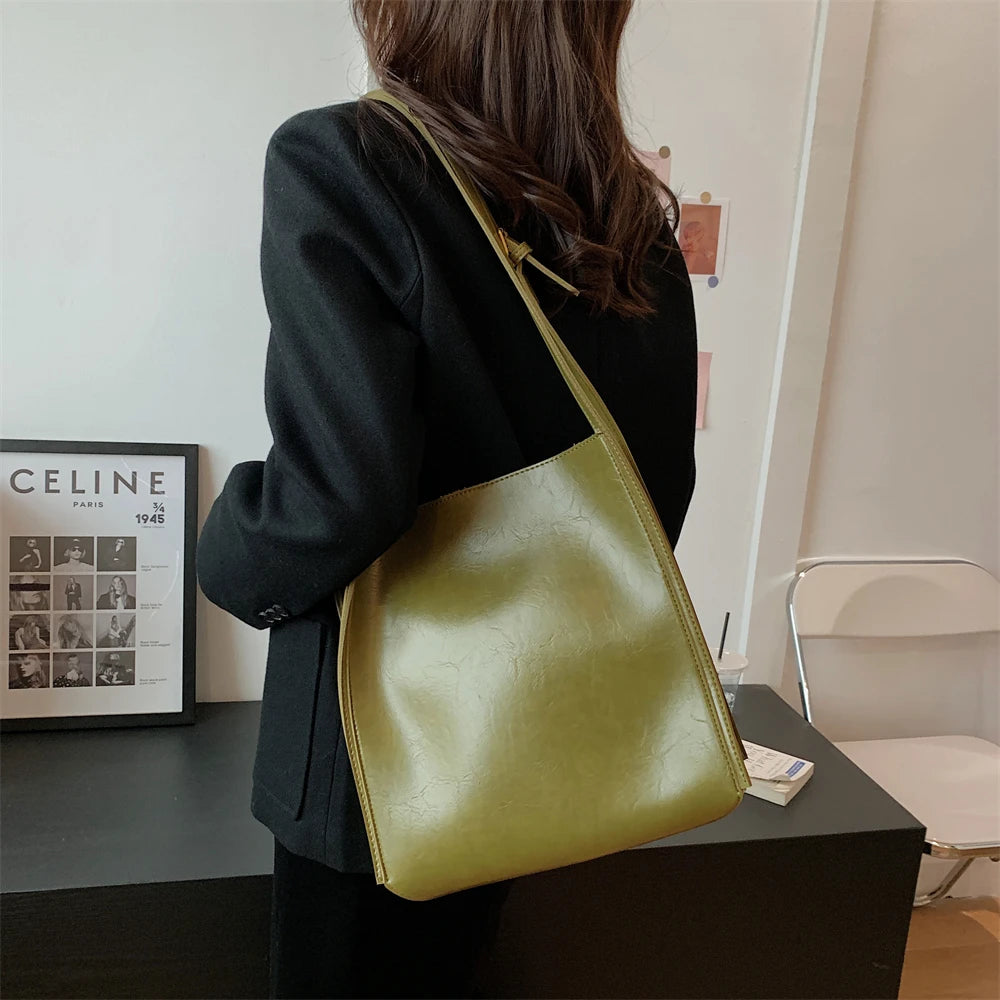 LATHER TOTE BAG