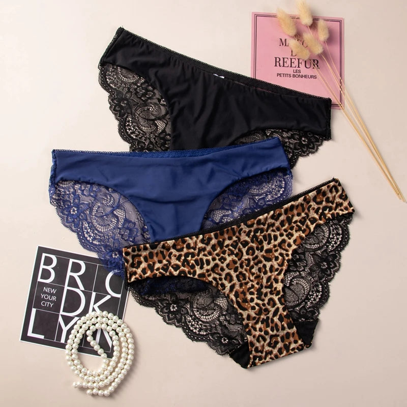 SEAMLESS PANTIES