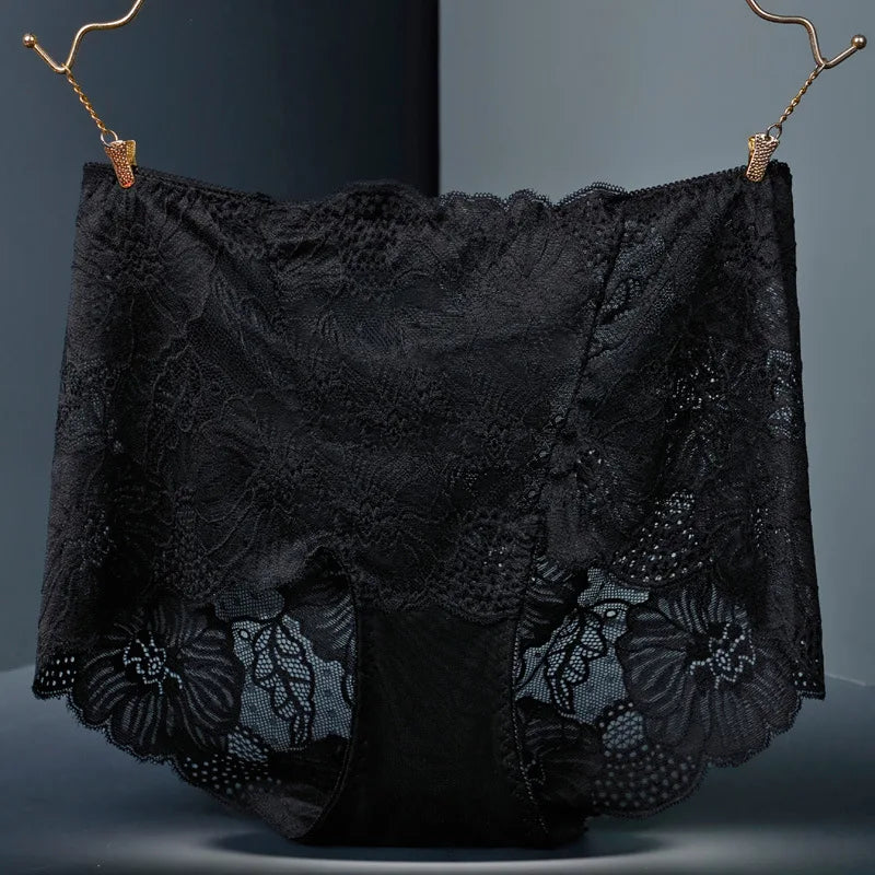 HOT PANTIES