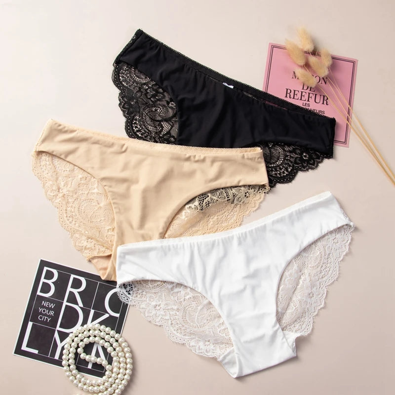 SEAMLESS PANTIES