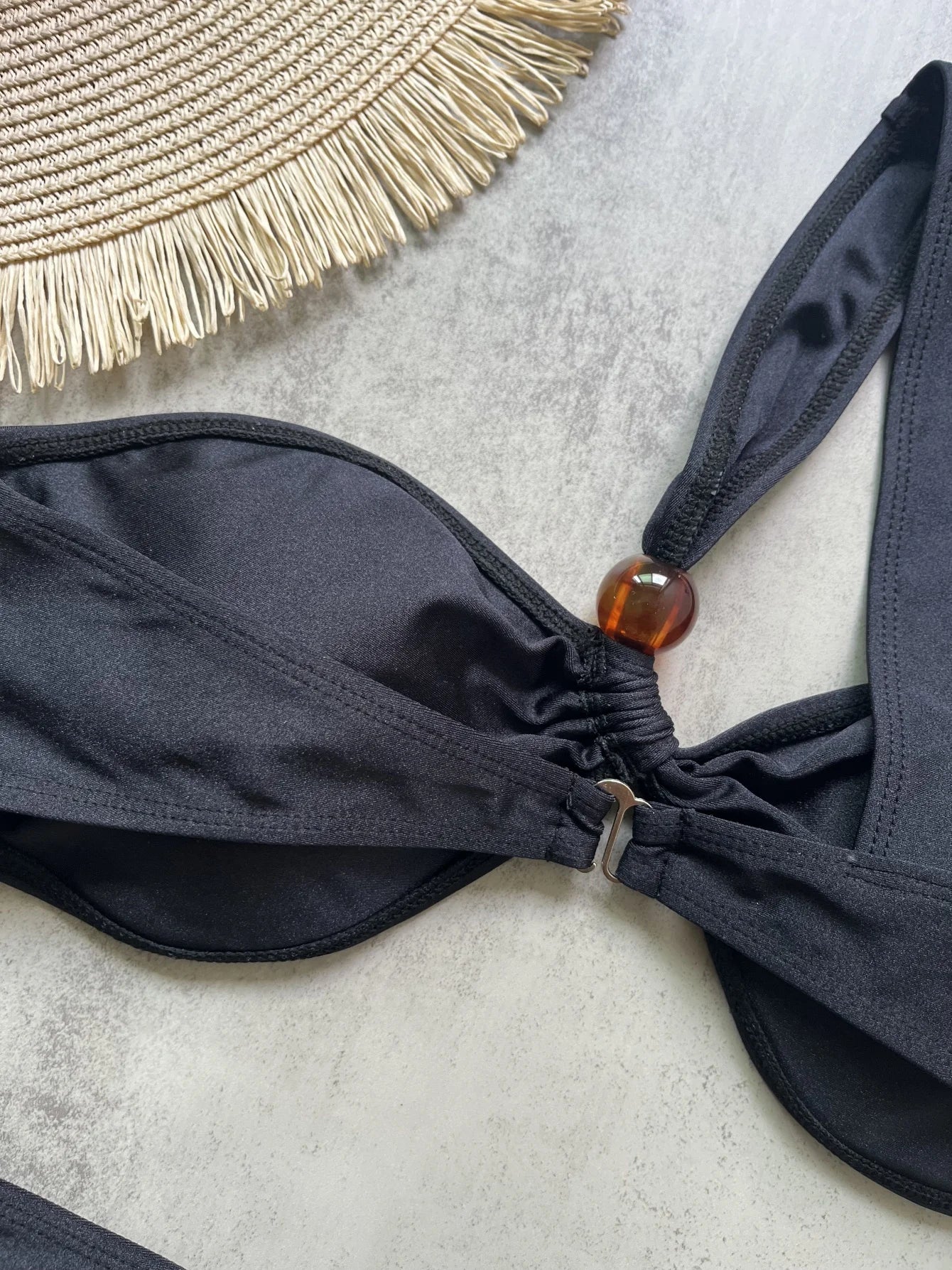 CHELA BIKINI