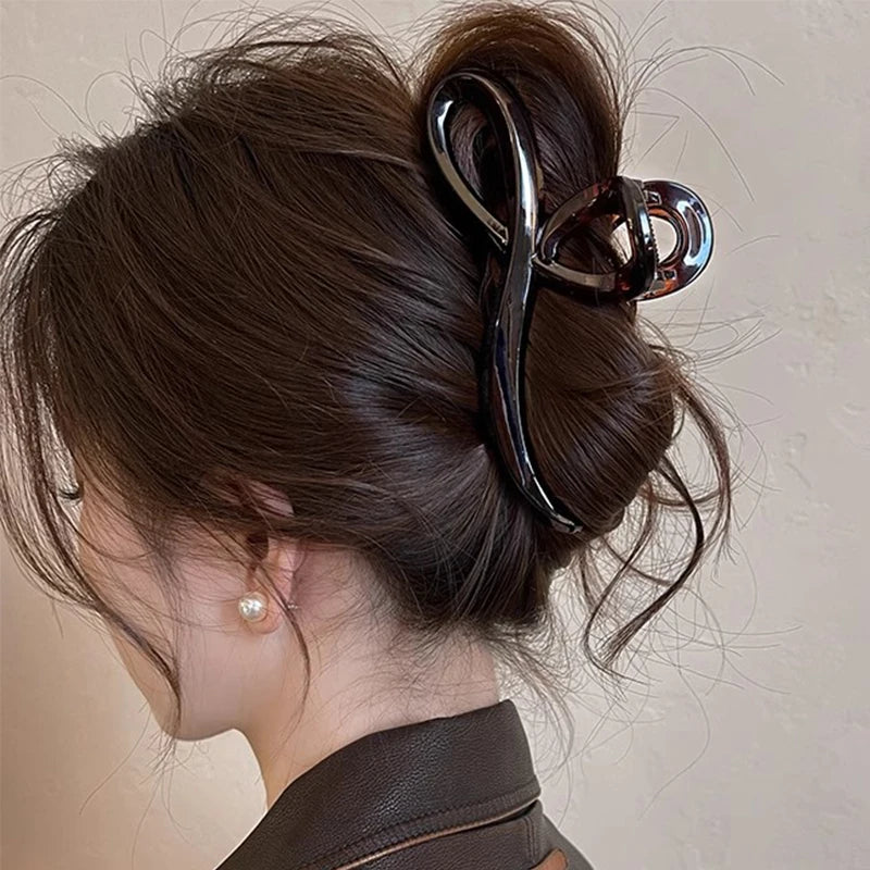 SHINY HAIR CLIP
