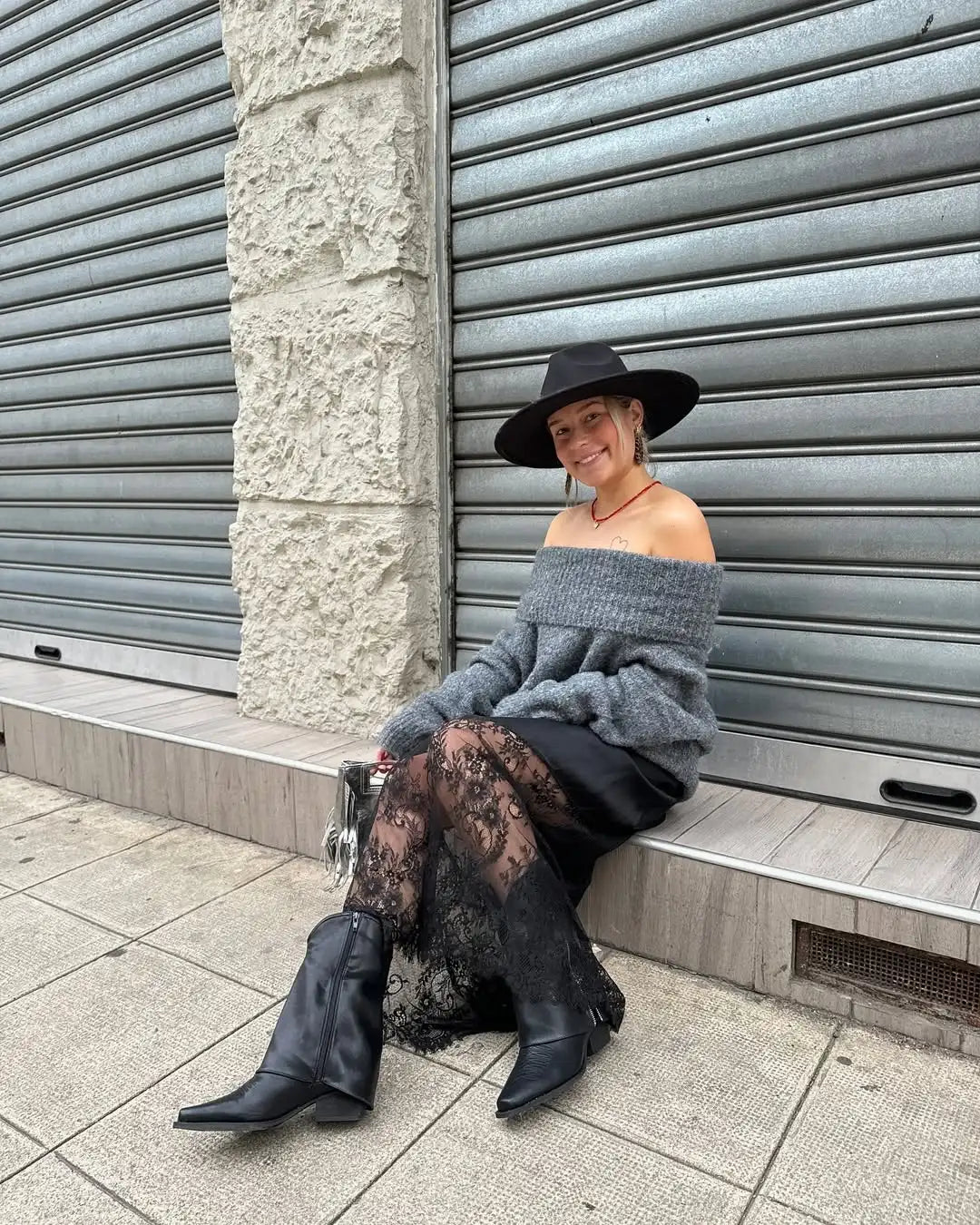 LACELY SKIRT