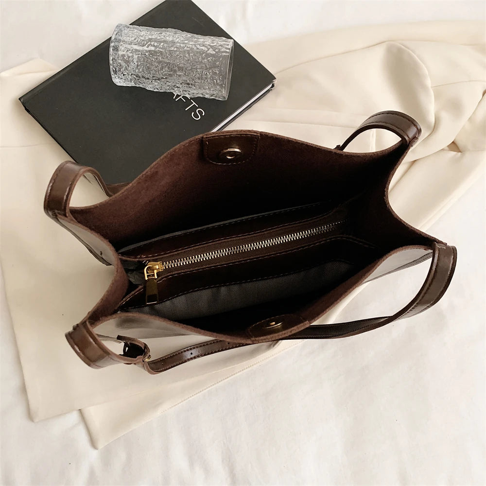 LATHER TOTE BAG