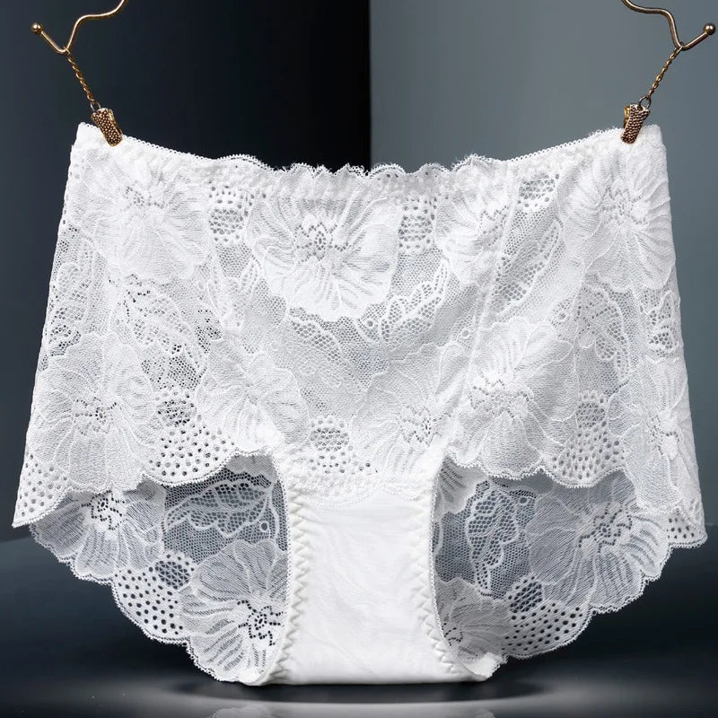HOT PANTIES