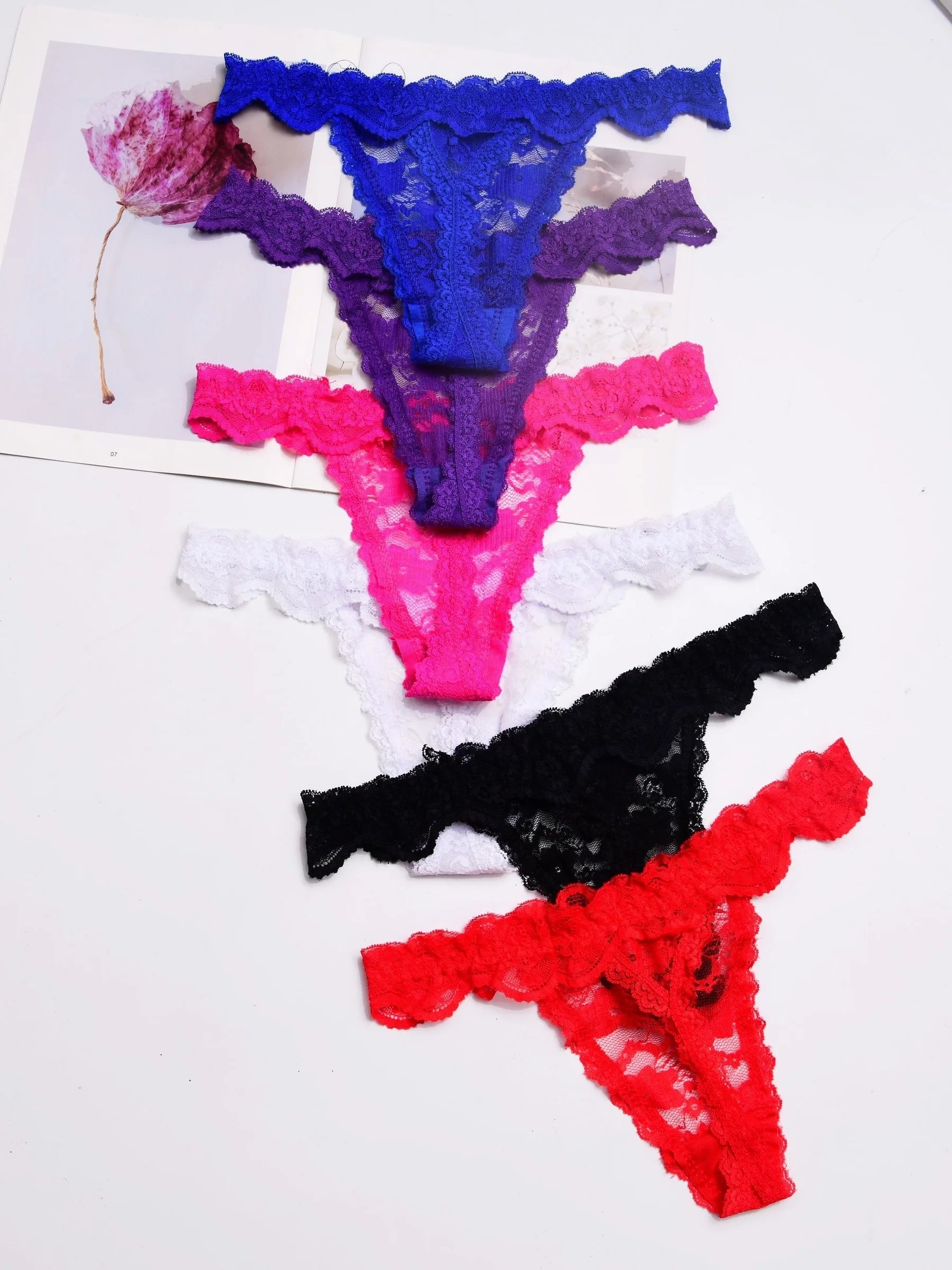 PANTIES THONGS