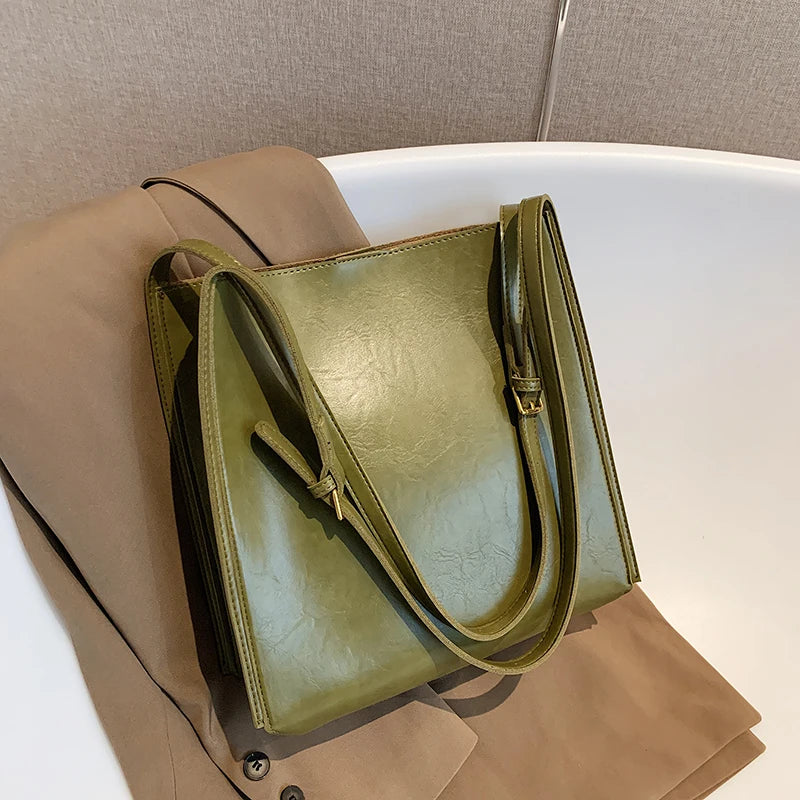 LATHER TOTE BAG