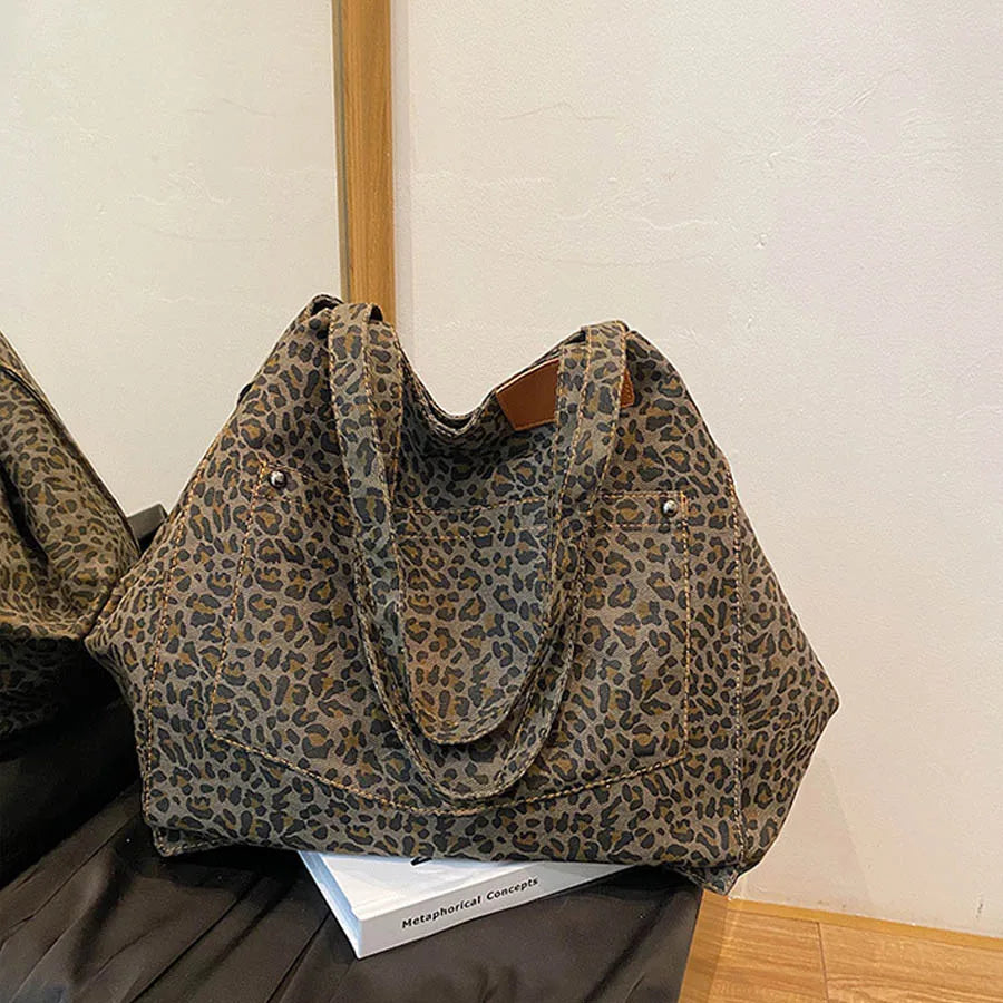 LEOPARD TOTE BAG