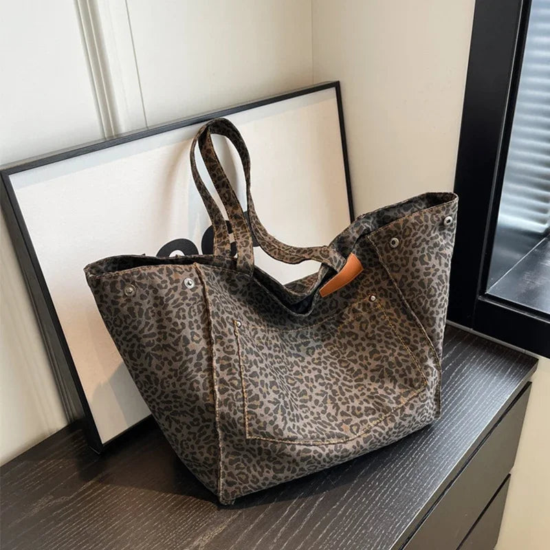 LEOPARD TOTE BAG