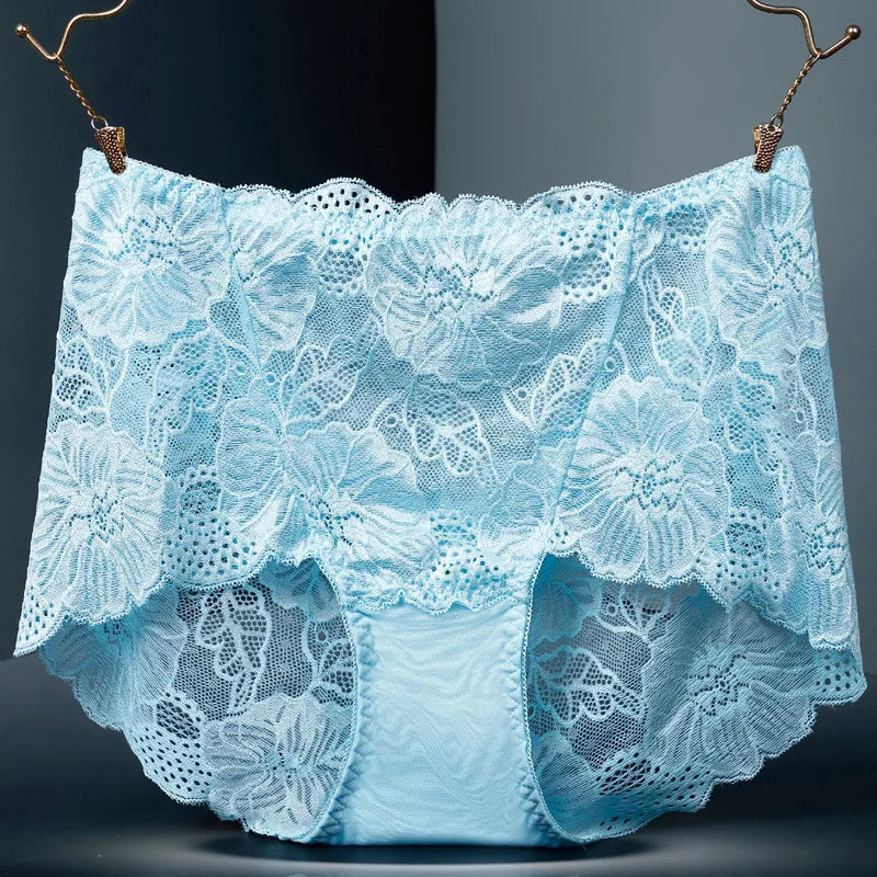 HOT PANTIES